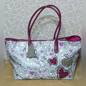Coach Poppy Graffiti Heart Coated Canvas Tote EUC